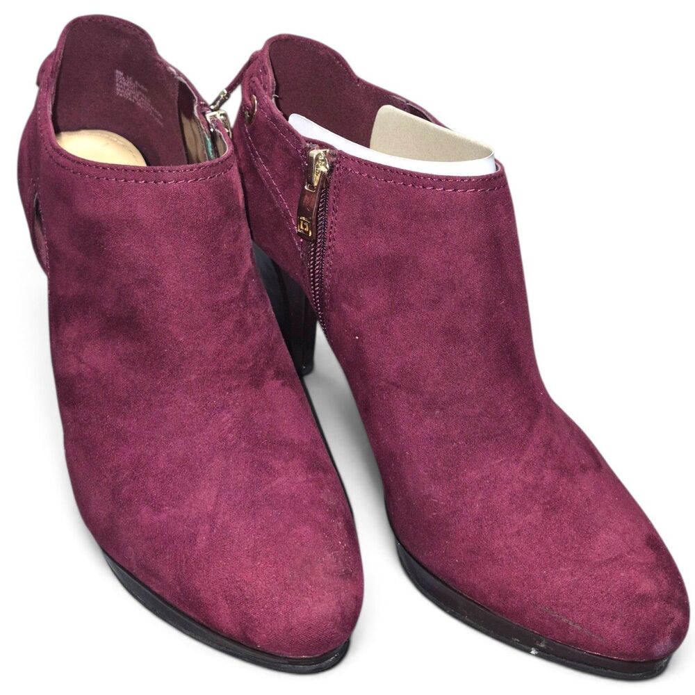 Liz Claiborne Women's Burgundy LC Elsie Faux Suede Ankle Booties Size 8M